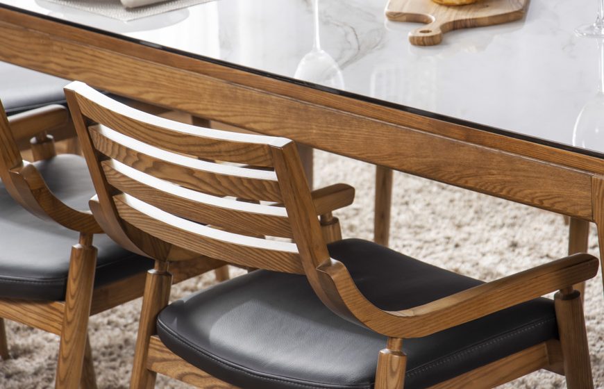Ghế ăn gỗ tần bì cao cấp: Những chiếc ghế ăn gỗ tần bì cao cấp là sự hòa quyện giữa tinh hoa của nghệ thuật và công nghệ hiện đại. Với độ hoàn thiện tuyệt vời, chất liệu gỗ thiên nhiên cao cấp và kiểu dáng sang trọng, chúng tạo ra một không gian ấm cúng và đẳng cấp cho gia đình bạn.